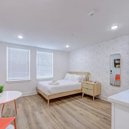 Tiger Motel Studio Apartment Galveston Exterior photo