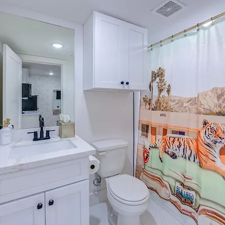 Tiger Motel Studio Apartment Galveston Exterior photo
